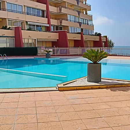 Sete: T2 Avec Terrasse Couverte, Piscine Et Parking En Front De - Fr-1-472a-306 * Sète