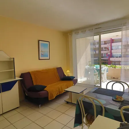 Apartment Sete: T2 Avec Terrasse Couverte, Piscine Et Parking En Front De - Fr-1-472a-306